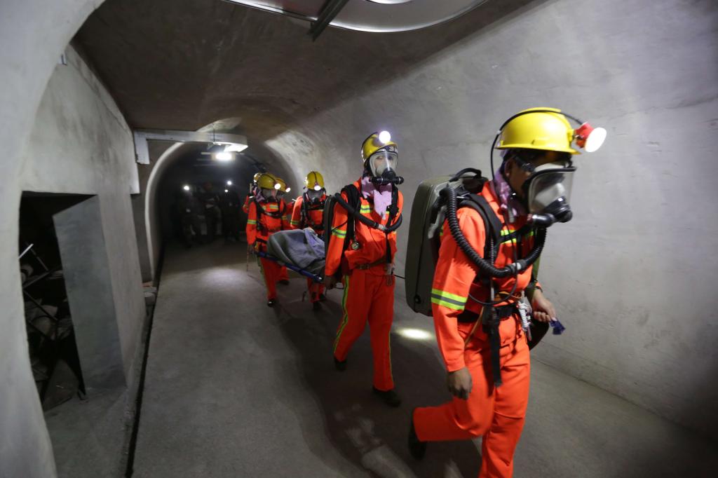 矿井灾害应急救援技术比赛现场